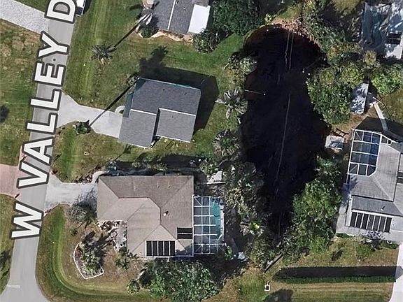5th image of 688 W Valley DR