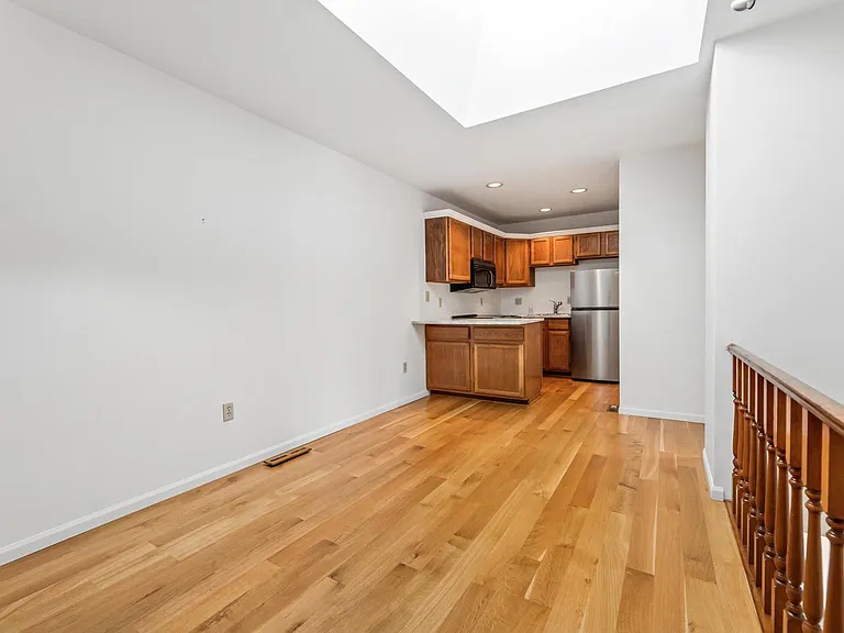 121 S Main St #1 — Photo 6