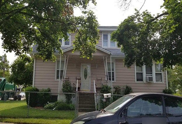 1st image of 77 Oxford Ave