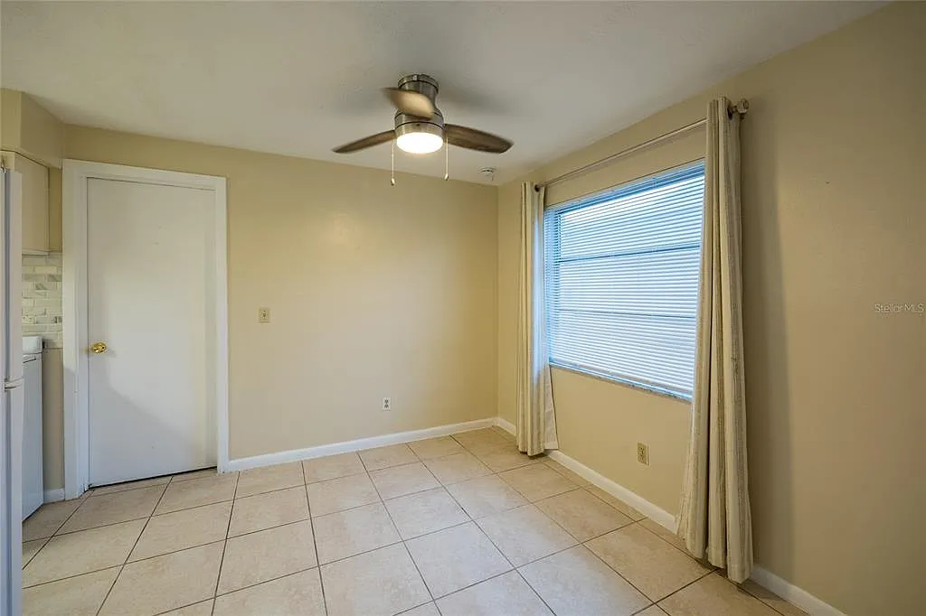 1 bed, 2.0 bath, 900 sqft, $1,400 — Photo 3
