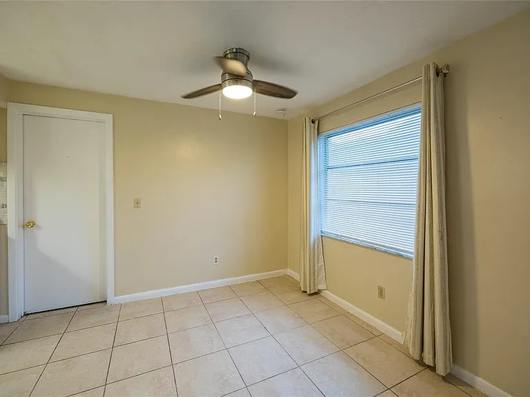 400 S Meteor Ave — Photo 3