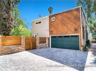 21562 Iglesia Dr, Woodland Hills, CA 91364