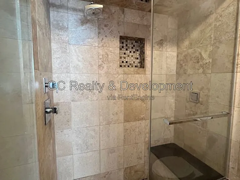 159 Shorewood Dr — Photo 21