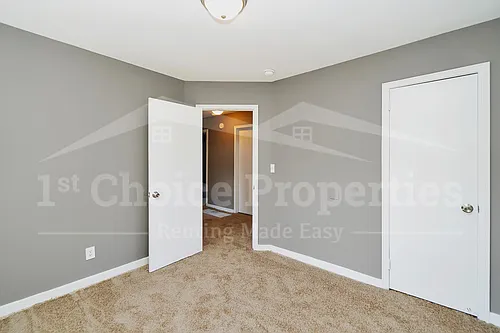 1301 5th Pl NW Photo 1