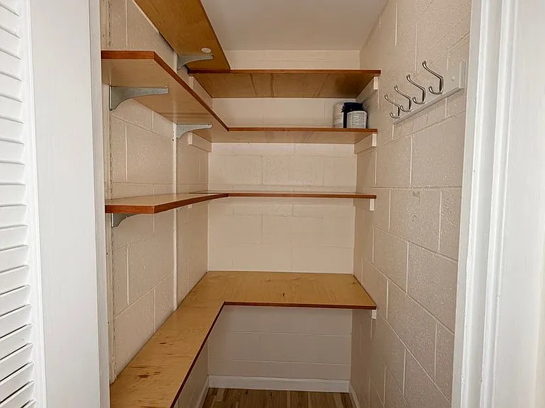 445 Kaiolu St #1006 — Photo 8