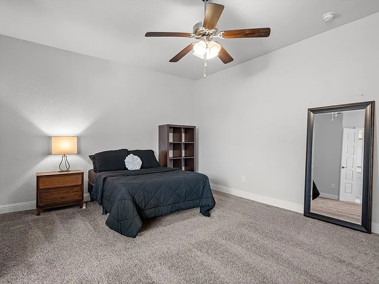 840 Parkside Dr — Photo 15
