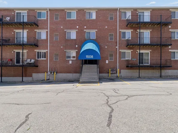 1508 Gorham St APT 306, Lowell, MA 01852