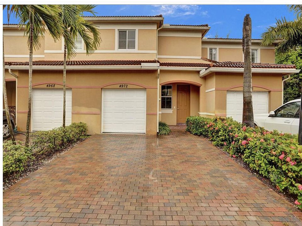 1st image of 4972 SW 30th Terrace