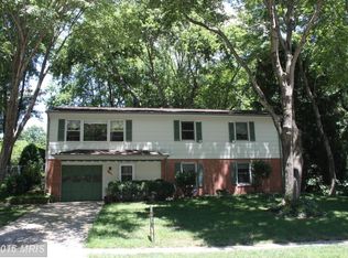 7232 Hadlow Dr, Springfield, VA 22152