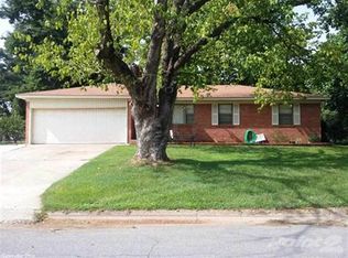 18 Plantation Dr, Little Rock, AR 72206