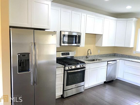 3rd image of 314 Belmont Park Dr