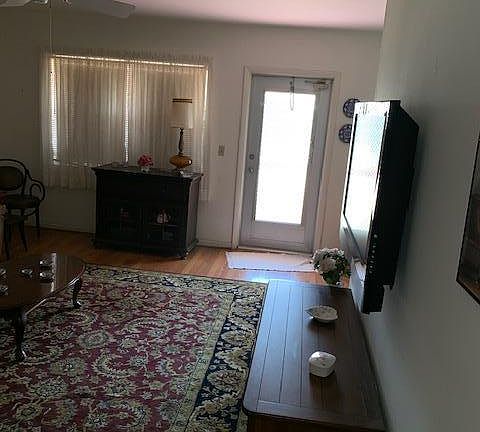 5th image of 205 Norwich I
