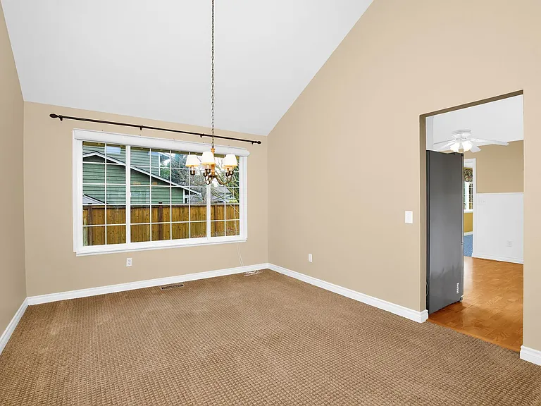 10127 NE 141st Pl — Photo 5