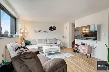 Rented by Bond New York