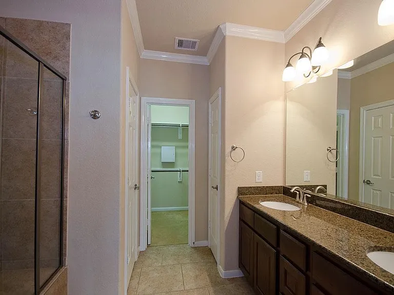 7 Umbria Ln — Photo 25