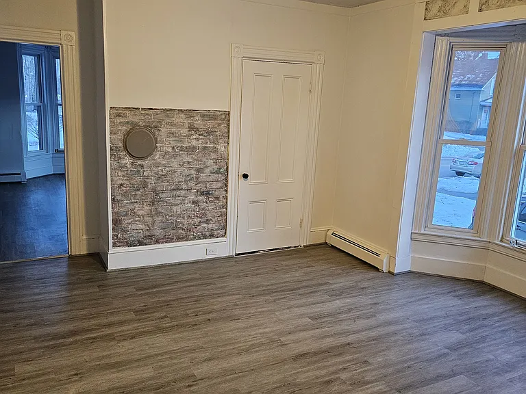 185 Forest St #1 — Photo 1