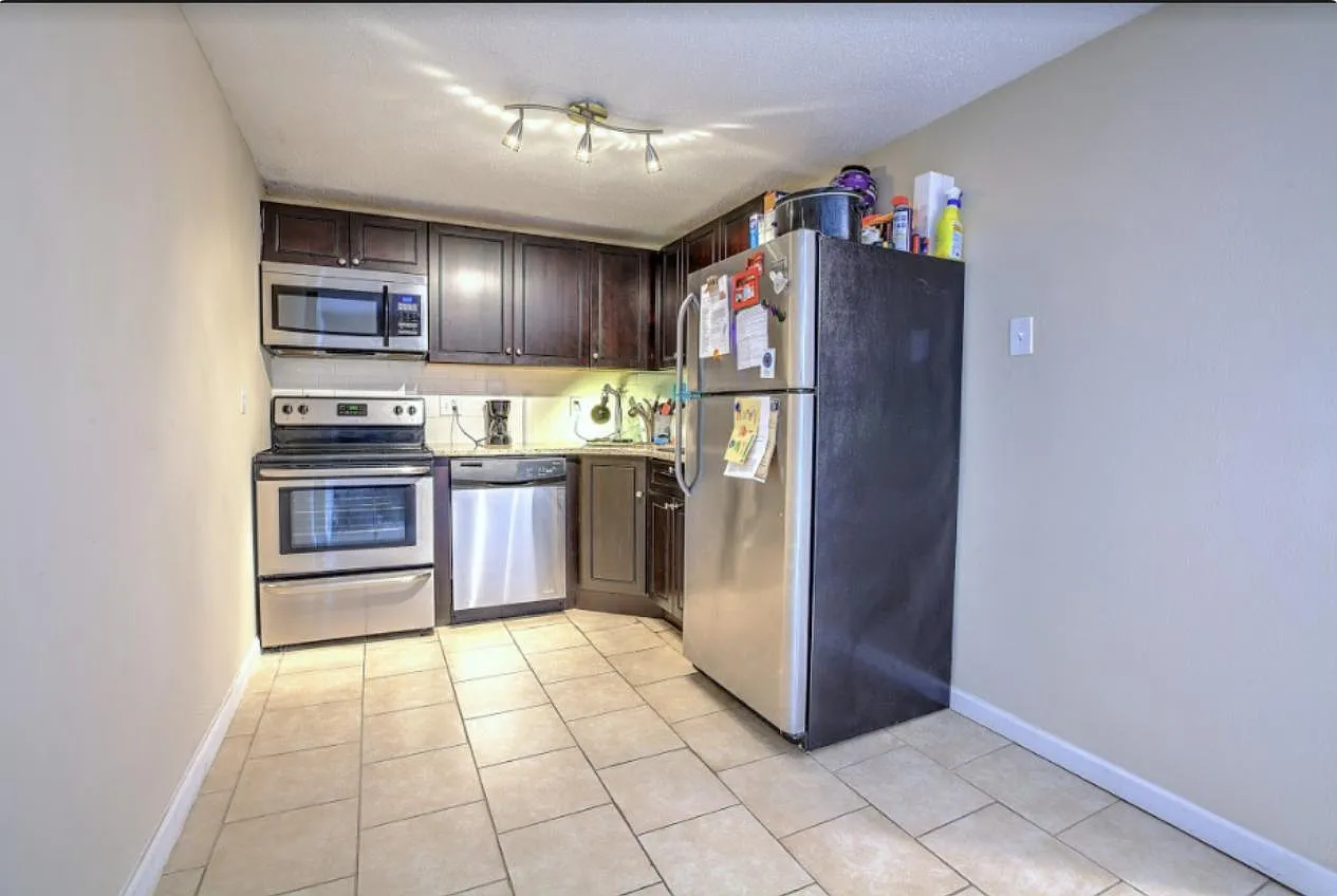 1 bed, 650 sqft, $863 — Photo 2
