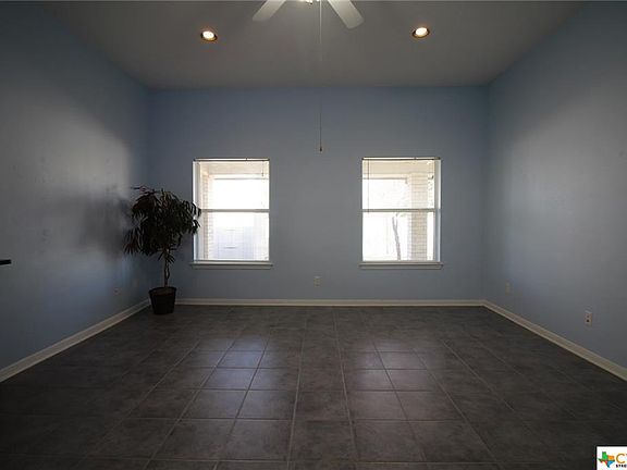 4th image of 2609 Southwood Dr