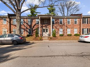 324 Stonehenge Dr APT 101, Louisville, KY 40207