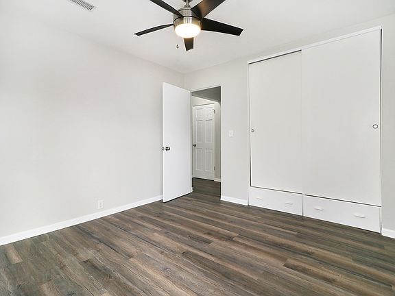 4th image of 1005 Barthelme Ave