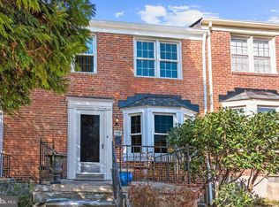 118 Stevenson Ln, Baltimore, MD 21212