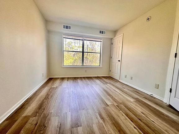 5th image of 200 Sandestin Ln APT 623