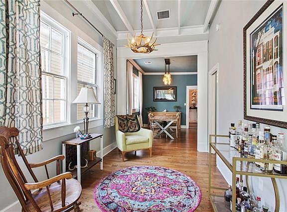 4th image of 2020 Lowerline St