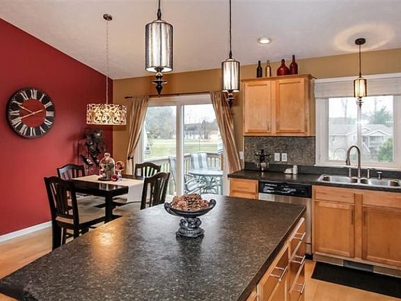 4th image of 5757 Beyhill Dr NE