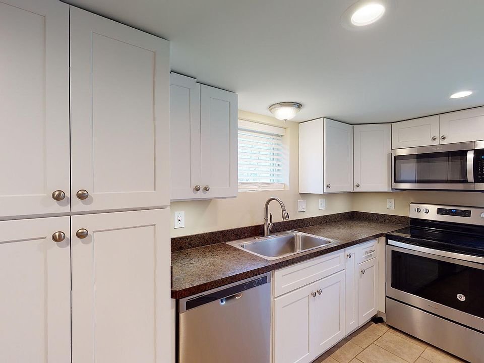1st image of 199 Bird Ave APT 1