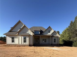 6681 River Rd, Fuquay Varina, NC 27526