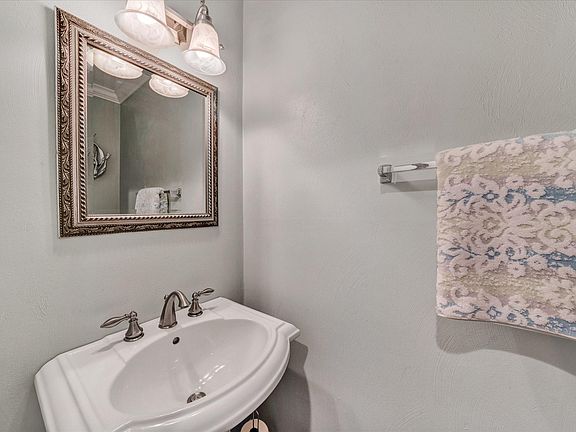 4th image of 6242 Sedgewick Dr