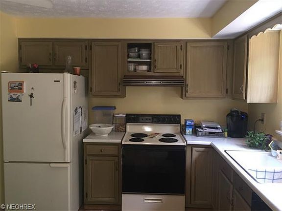 3rd image of 35973 Mildred St