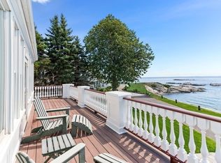 70 Galloupes Point Rd, Swampscott, MA 01907