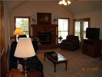 4th image of 3112 S Cochise Ave