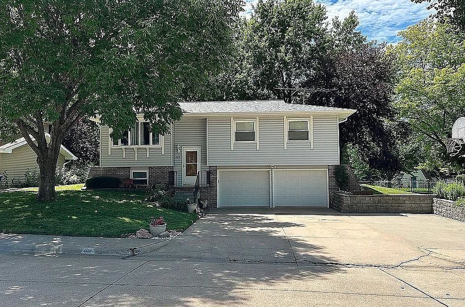 1st image of 4114 Bel Air Dr