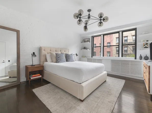 250 West 15th Street image 6 of 12