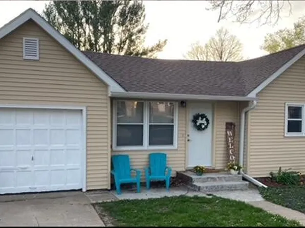 312 S Gates St, Oakland, IA 51560
