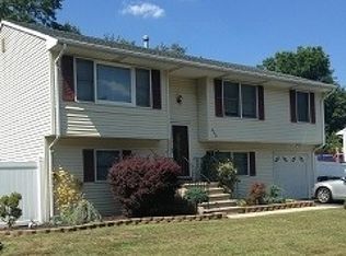 230 Howard Ave, Somerset, NJ 08873