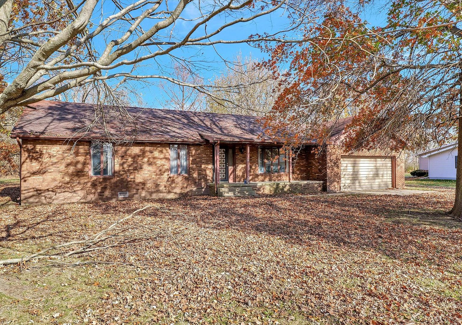 611 E Market St, Farmer City, IL 61842 Zillow