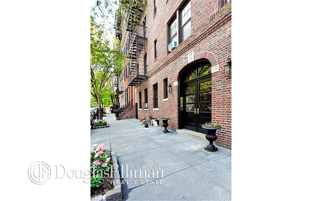 Sold by Douglas Elliman | media 16