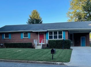33 Auburn St, Florence, AL 35630