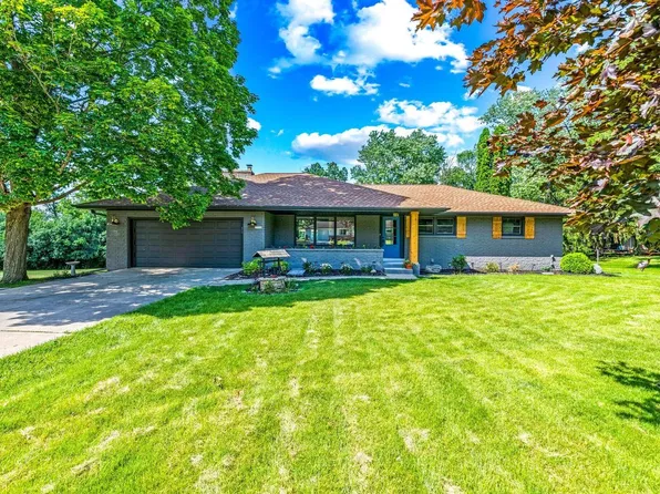 17920 Evergreen COURT, Brookfield, WI 53045