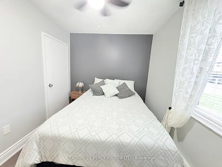 936 Glen St #106 — Photo 9
