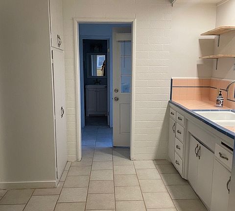 5th image of 844 Magnolia St #844