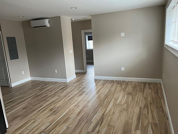5th image of 14 Church St #1A