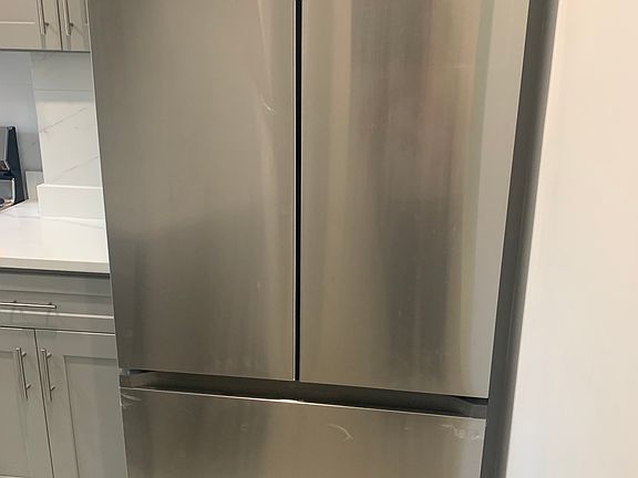 5th image of 174 Canal St APT 25