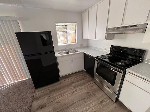 3rd image of 3601 Jasmine Ave #1