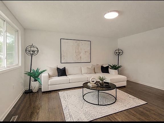 5th image of 4512 N Tracy Ave