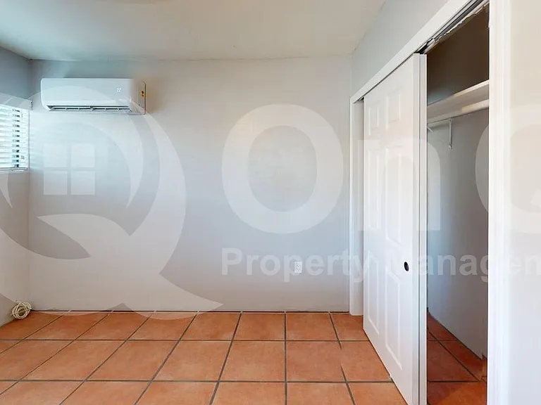 1002 E Simmons St — Photo 26