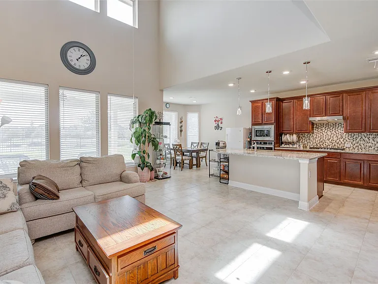 12902 Oak Falls Dr — Photo 8